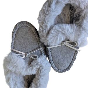 Brand New J Crew Slippers - Moccasin Style - Plush Fur Lined - 7 / 7.5
